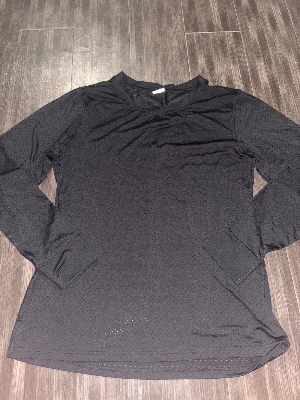 Women’s Black Long-Sleeve Performance Shirt